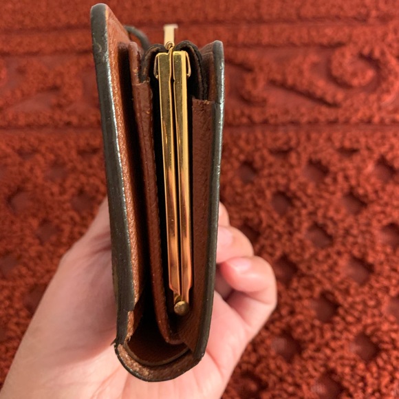 Authentic LV monogram Short coin wallet - Picture 5 of 16
